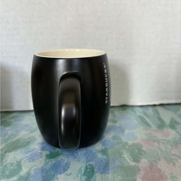 Starbucks Black and White Mermaid Siren Barrel Mug 2011 - Picture 4 of 6